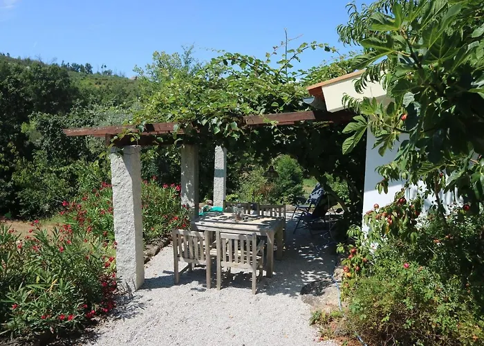 Idyllic Country With Forest Hébergement de vacances